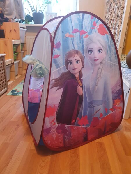 "Frozen" rotaļu telts ar bumbām